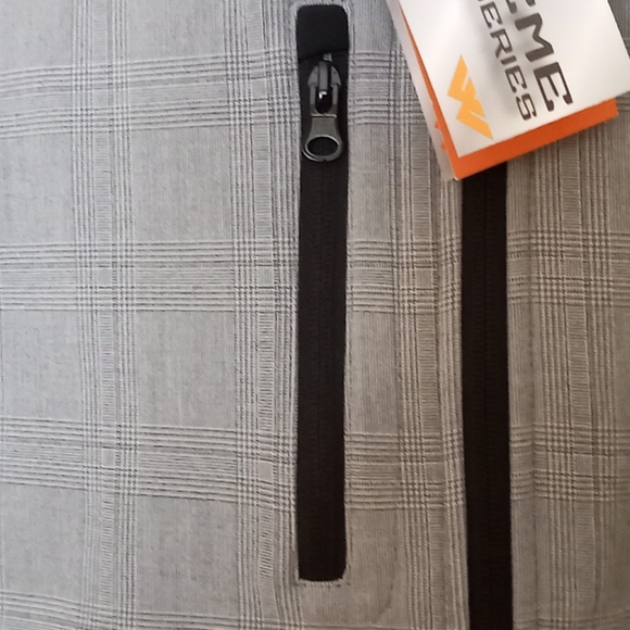 Performance jacket - Picture 3 of 5